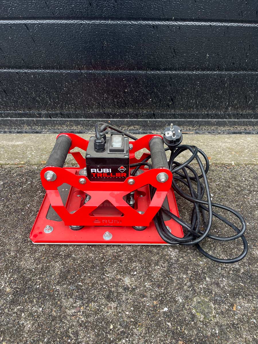 Tegeltriller / Vibratorplaat