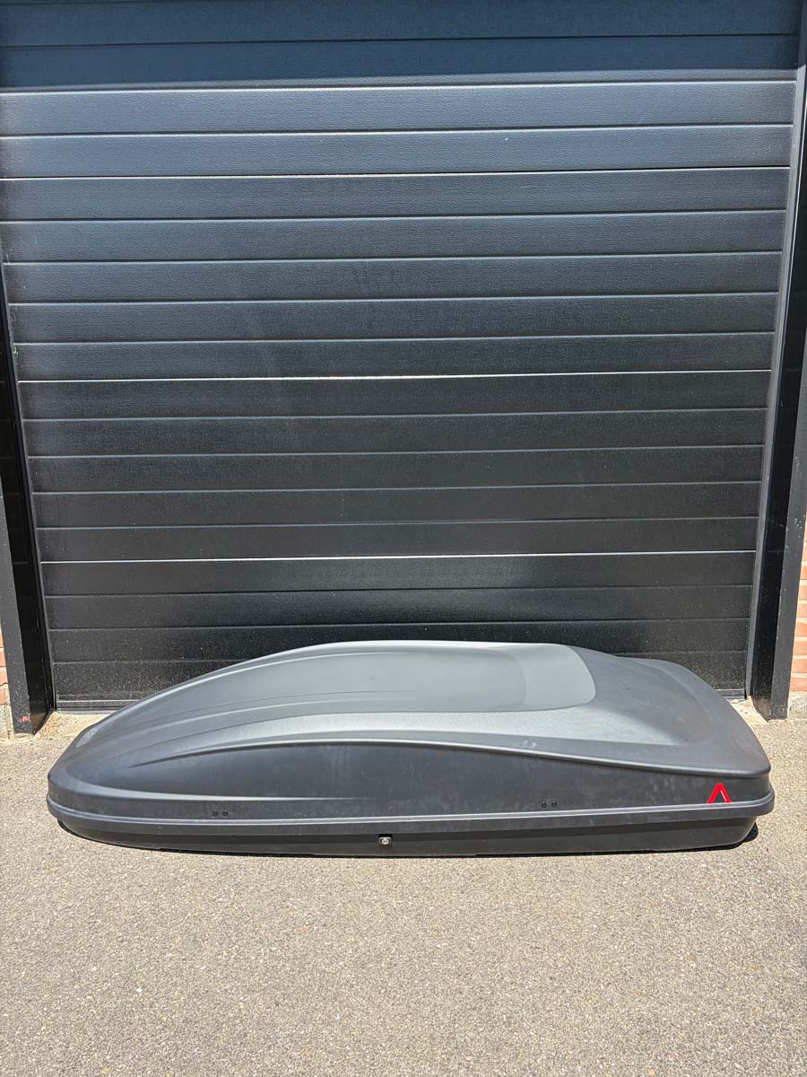 Dakkoffer 390 liter met rails