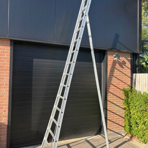 Driepoot ladder